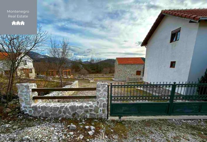 Image No.10-Maison de campagne de 1 chambre à vendre à Herceg Novi