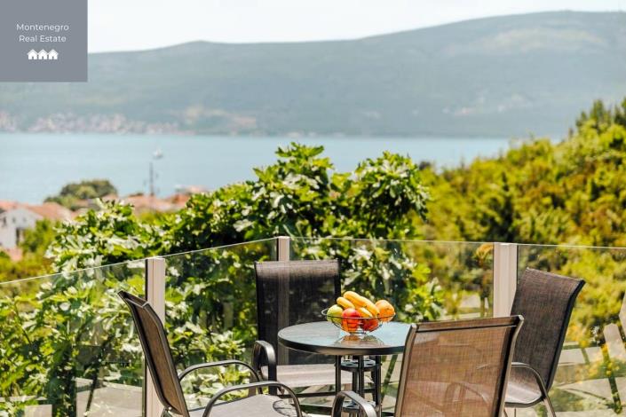 Image No.4-11 Bed Hotel for sale