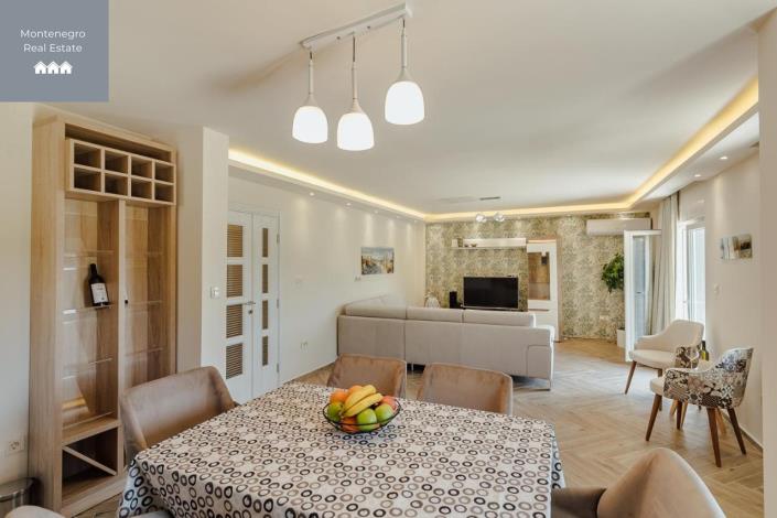 Image No.8-Villa de 11 chambres à vendre à Bijela