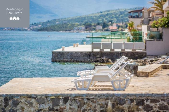 Image No.3-Villa de 5 chambres à vendre à Tivat