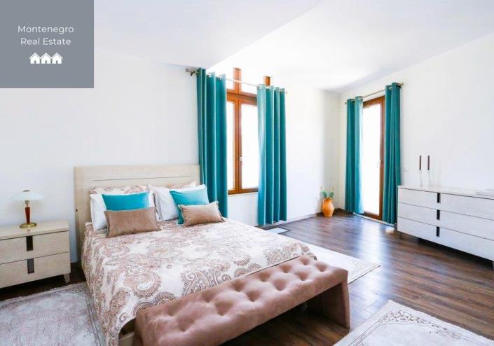 Image No.16-Villa de 5 chambres à vendre à Tivat