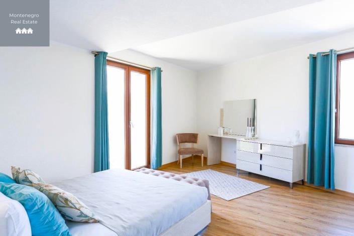 Image No.17-Villa de 5 chambres à vendre à Tivat