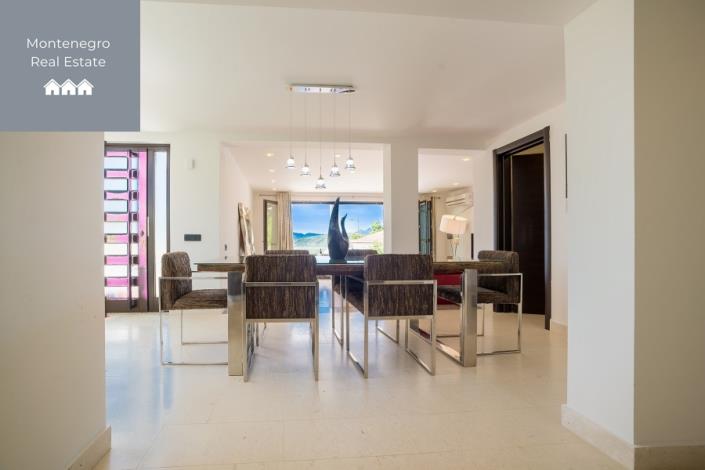 Image No.9-4 Bed Villa for sale