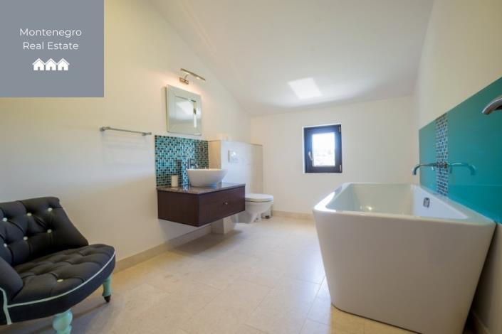 Image No.15-4 Bed Villa for sale