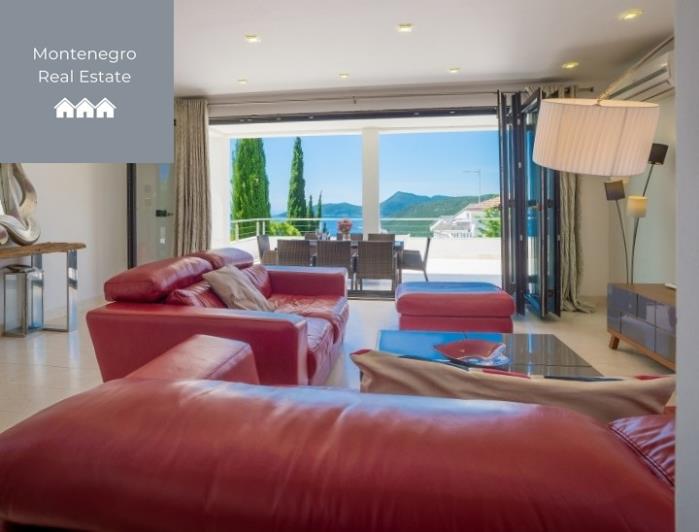 Image No.10-4 Bed Villa for sale