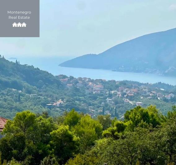 Image No.3-Maison de 4 chambres à vendre à Igalo