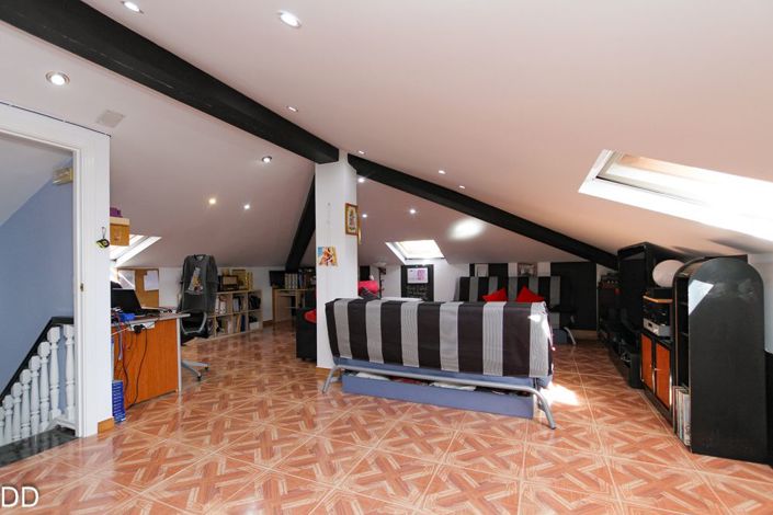 Image No.20-5 Bed Villa for sale