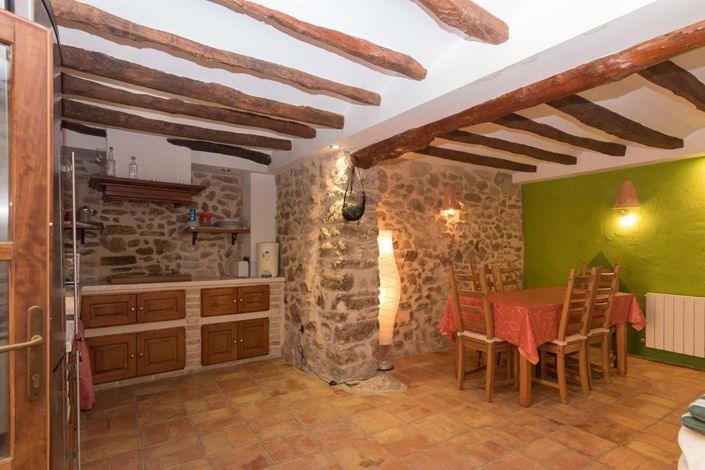 Image No.18-4 Bed Townhouse for sale