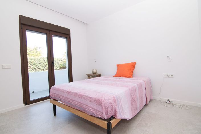 Image No.24-4 Bed Villa for sale