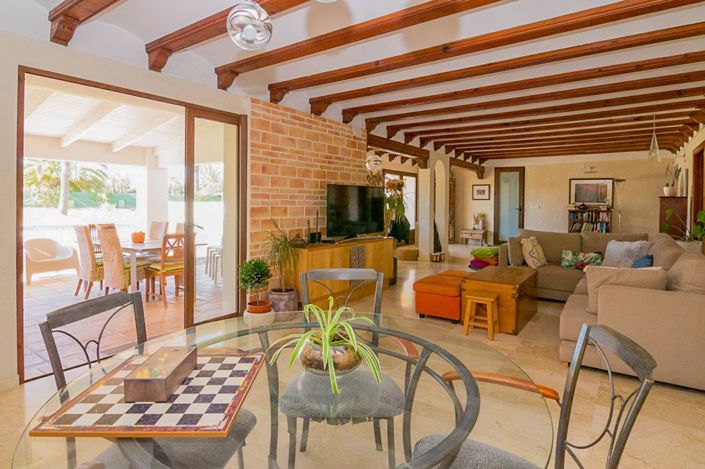 Image No.2-Villa de 4 chambres à vendre à Denia