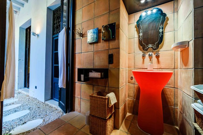 Image No.26-4 Bed Townhouse for sale