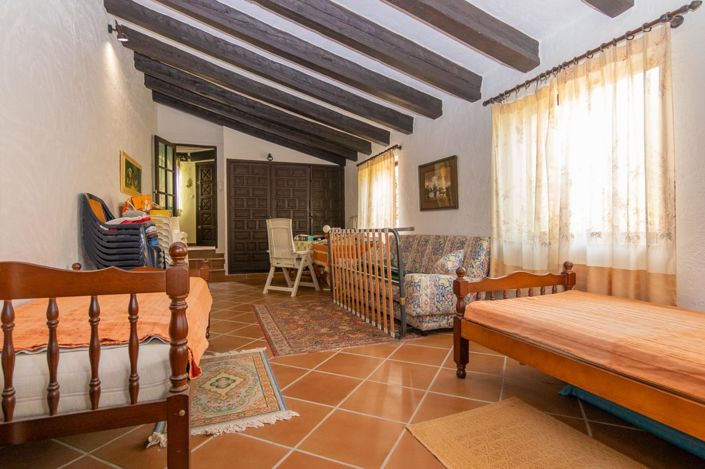 Image No.8-6 Bed Villa for sale