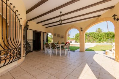 villa-strand-denia-aussenbereich