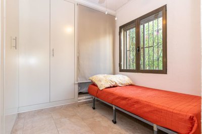 villa-strand-denia-ankleidebereich