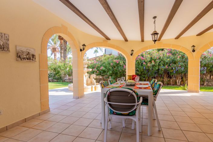 Image No.2-Villa de 2 chambres à vendre à Denia