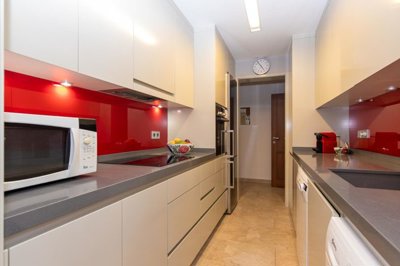 villa-strand-denia-kche