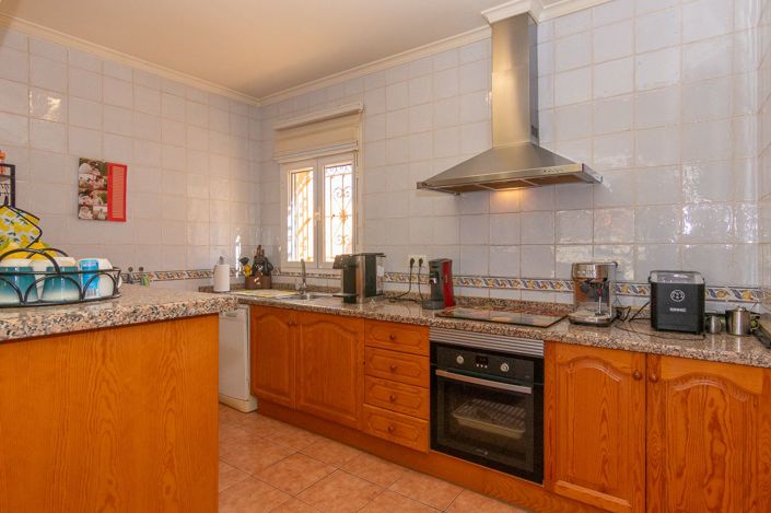 Image No.9-4 Bed Villa for sale