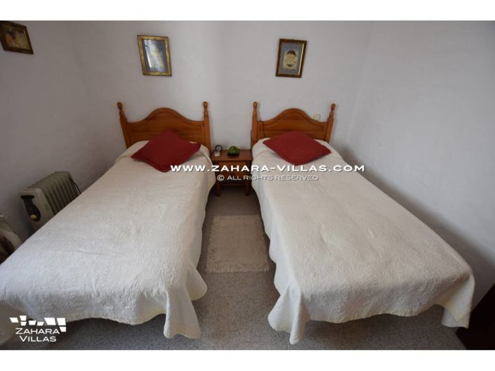 Image No.5-2 Bed Villa for sale