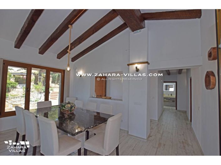 Image No.17-4 Bed Villa for sale