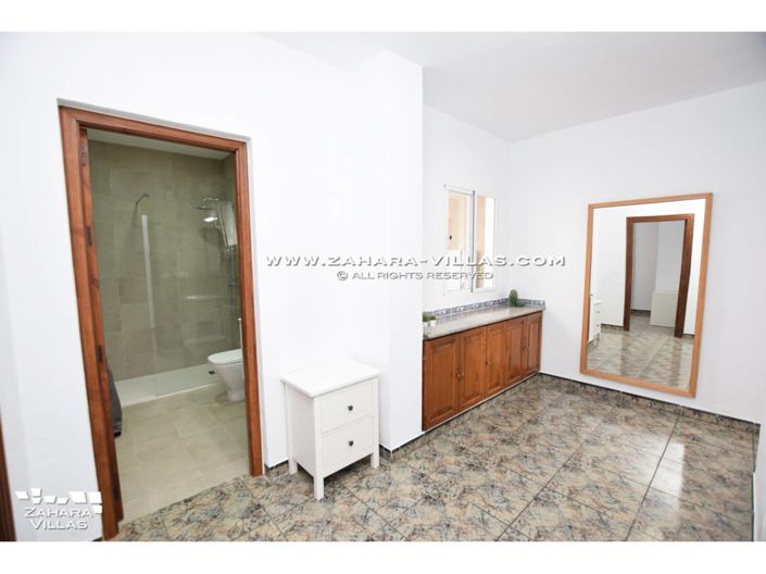 Image No.22-3 Bed Villa for sale