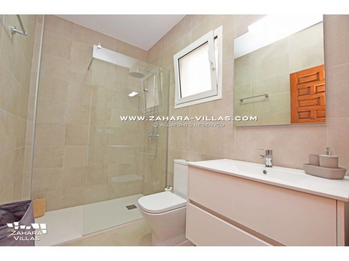 Image No.23-3 Bed Villa for sale