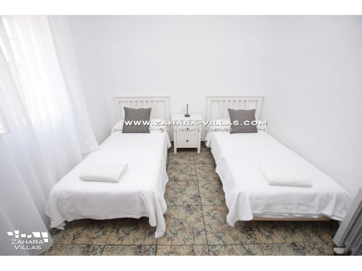 Image No.27-3 Bed Villa for sale