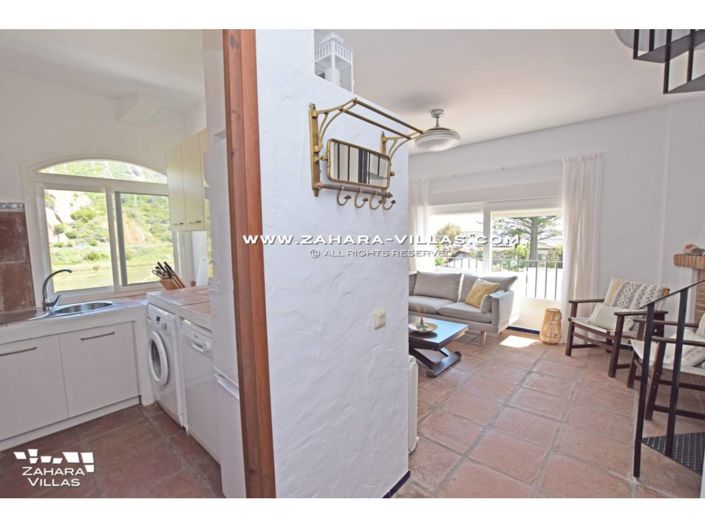 Image No.12-3 Bed Villa for sale