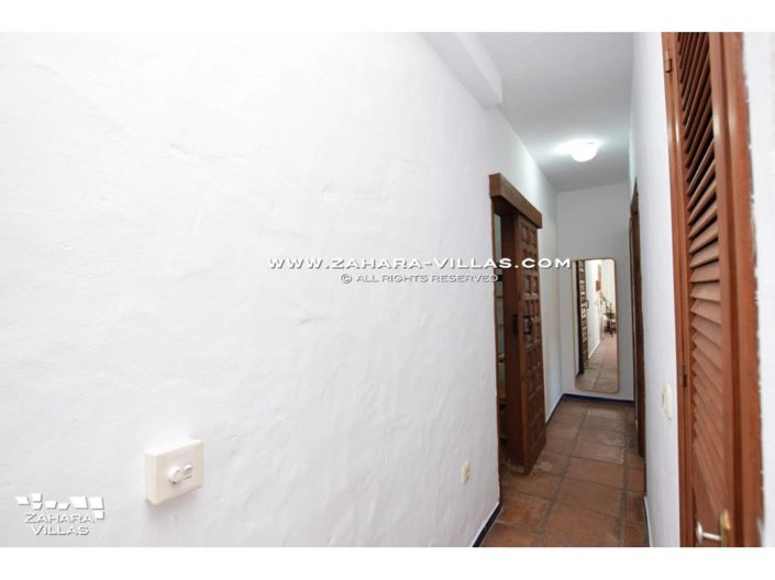 Image No.18-3 Bed Villa for sale