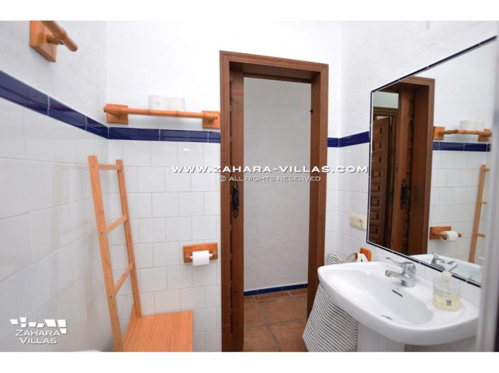 Image No.20-3 Bed Villa for sale