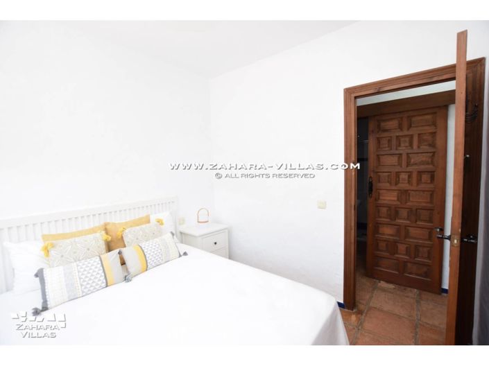 Image No.27-3 Bed Villa for sale