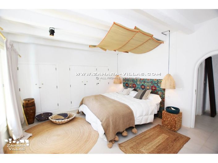 Image No.17-4 Bed Villa for sale