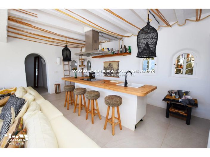 Image No.3-4 Bed Villa for sale