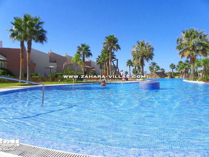 Image No.2-3 Bed Villa for sale