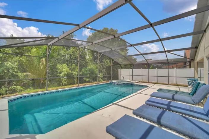 Image No.5-Villa / Détaché de 4 chambres à vendre à Clermont