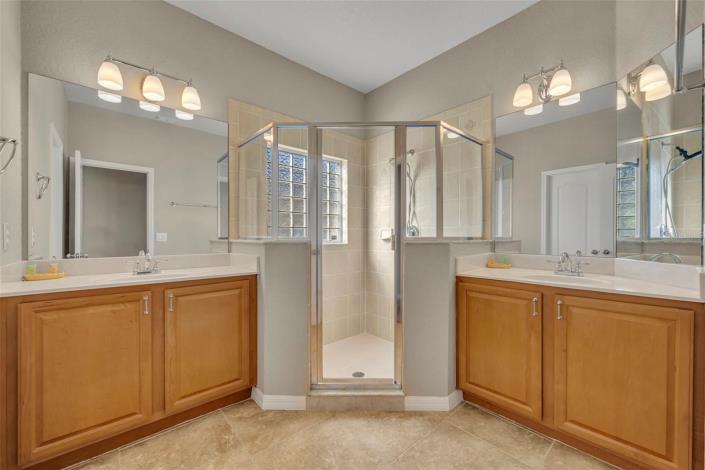 Image No.20-Villa / Détaché de 4 chambres à vendre à Davenport