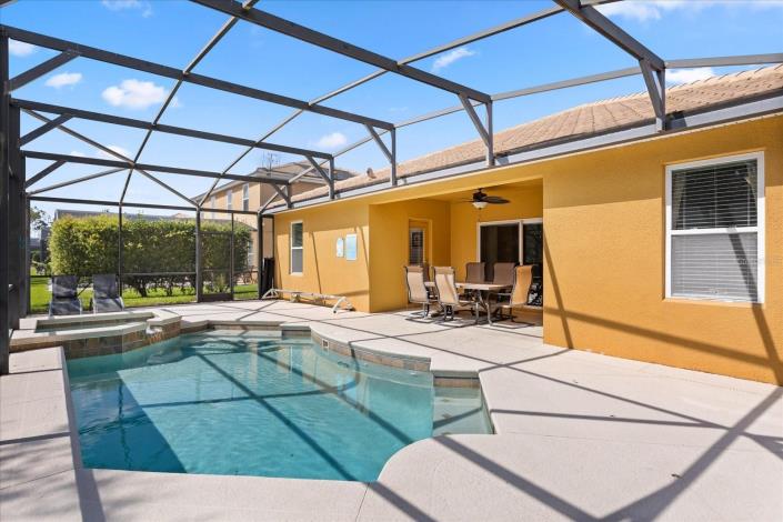 Image No.5-Villa / Détaché de 5 chambres à vendre à Kissimmee