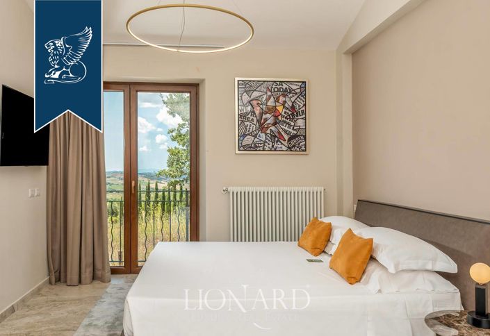 Image No.16-7 Bed Villa for sale