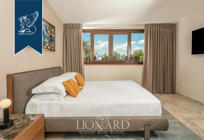 Image No.20-7 Bed Villa for sale