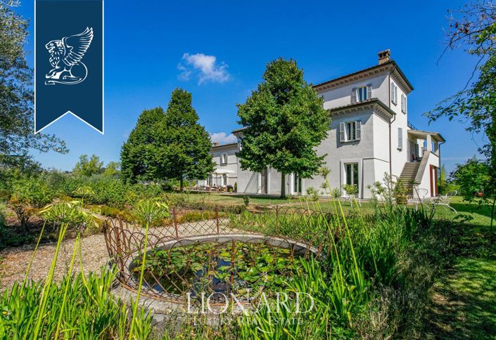 Image No.25-4 Bed Villa for sale