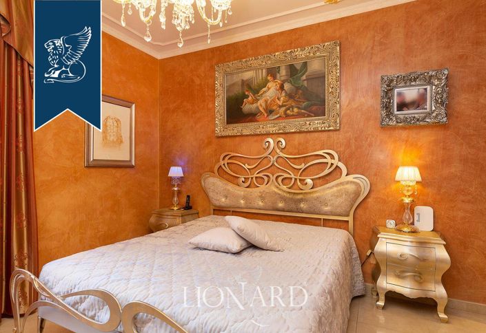 Image No.36-8 Bed Villa for sale