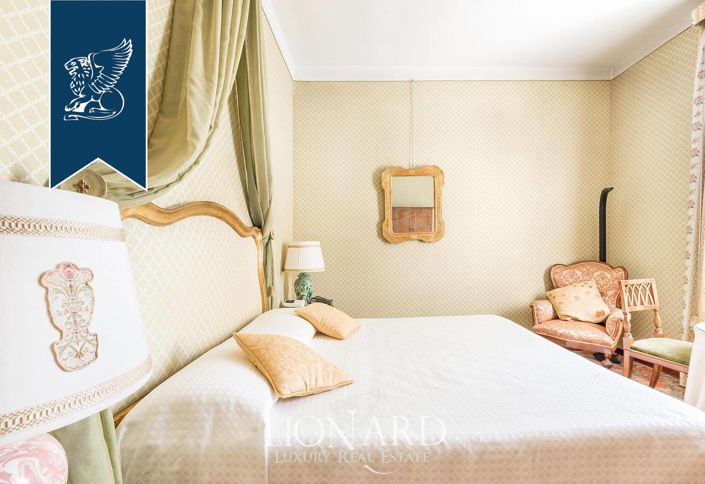 Image No.35-10 Bed Hotel for sale