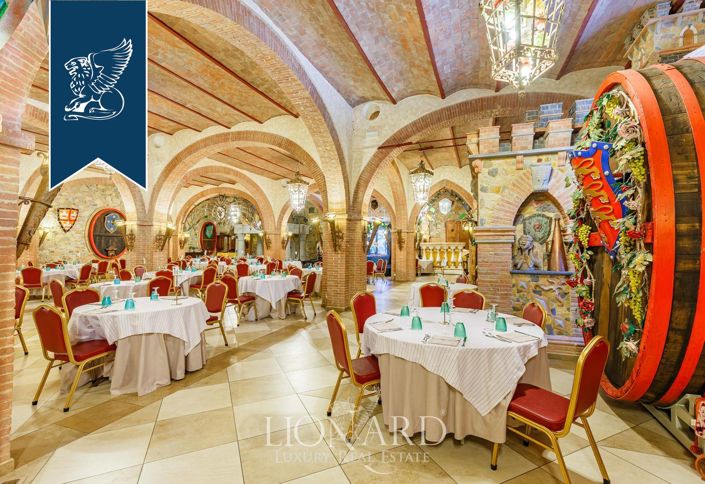 Image No.36-9 Bed Villa for sale