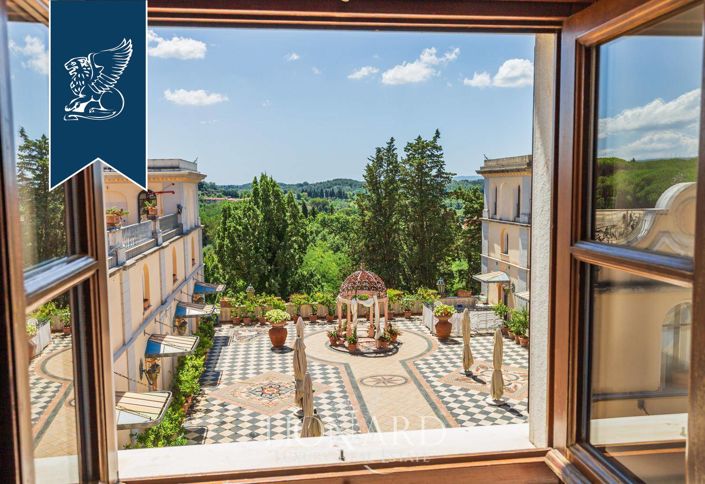 Image No.44-9 Bed Villa for sale