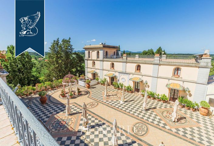 Image No.8-9 Bed Villa for sale