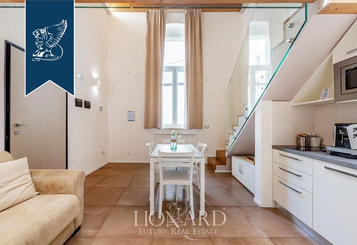 Image No.4-15 Bed Property for sale