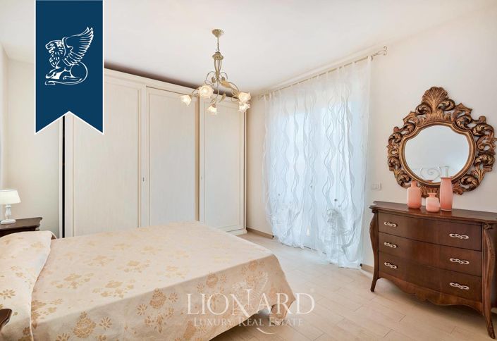 Image No.18-4 Bed Villa for sale