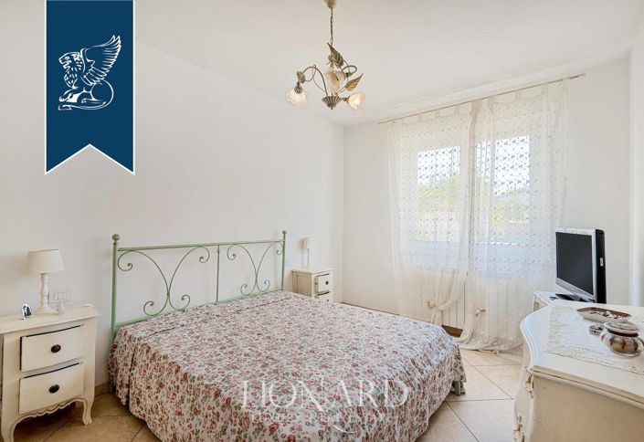 Image No.19-4 Bed Villa for sale