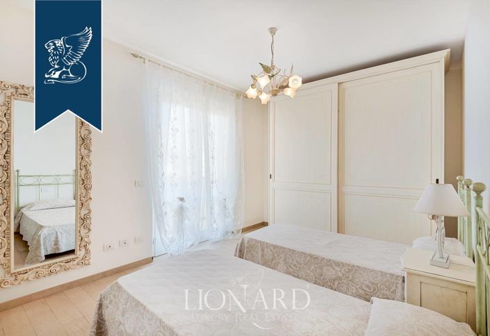 Image No.20-4 Bed Villa for sale