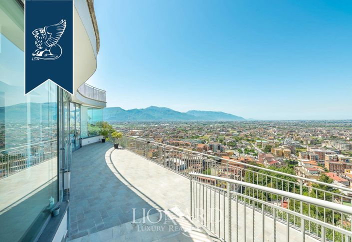 Image No.25-4 Bed Villa for sale