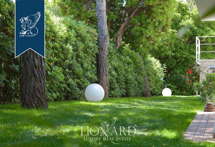 Image No.17-5 Bed Villa for sale